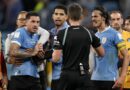 FIFA multa a futbolistas uruguayos por agredir a árbitros en Qatar 2022